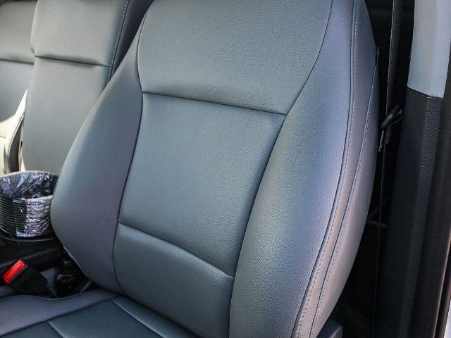 New 2025 Oxford White Ford XL image 50