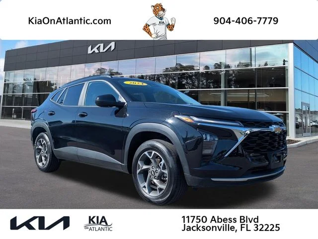 2024 Chevrolet Trax LT's photo