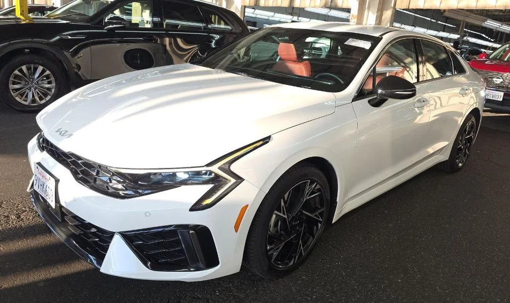 2026 Kia Optima GT-Line FWD's photo