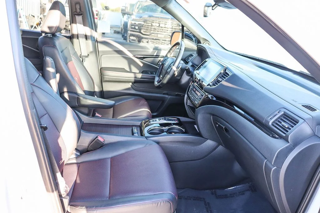 Used 2022  Honda Black Edition image 21