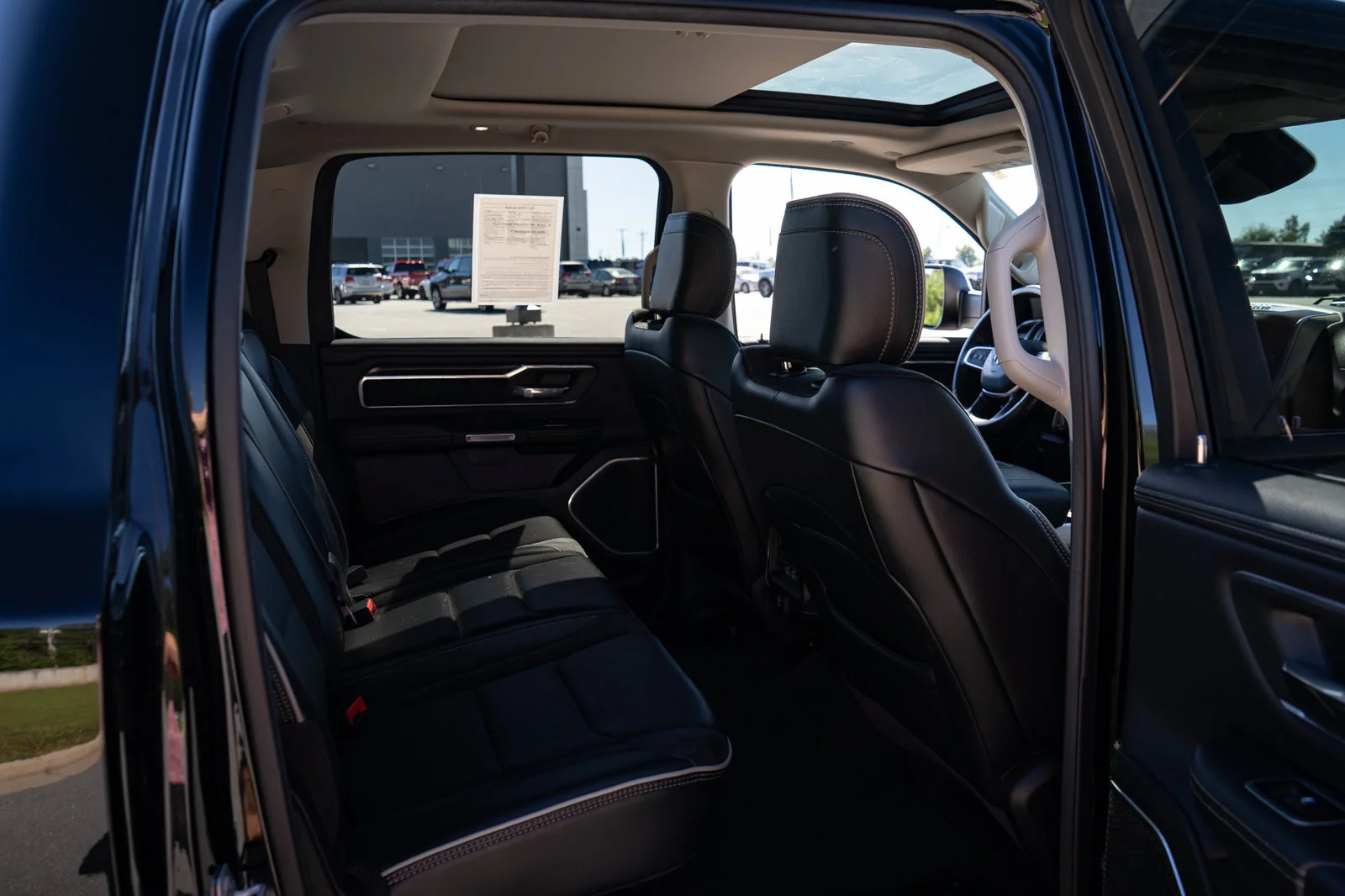 Used 2022 Black Ram Laramie image 21