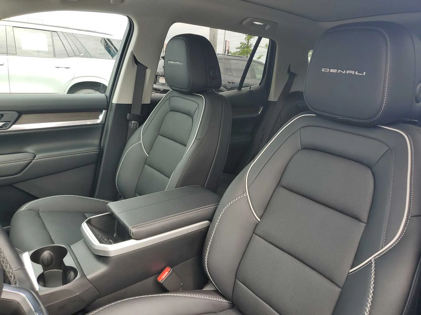 New 2026 Glacier White Tricoat GMC Denali image 24