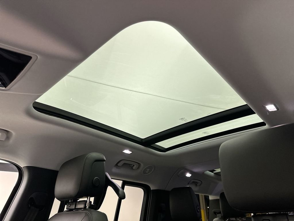 New 2026 Carpathian Grey Land Rover S image 12