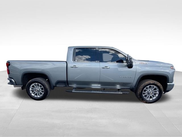 Used 2025 Gray Chevrolet LTZ image 9