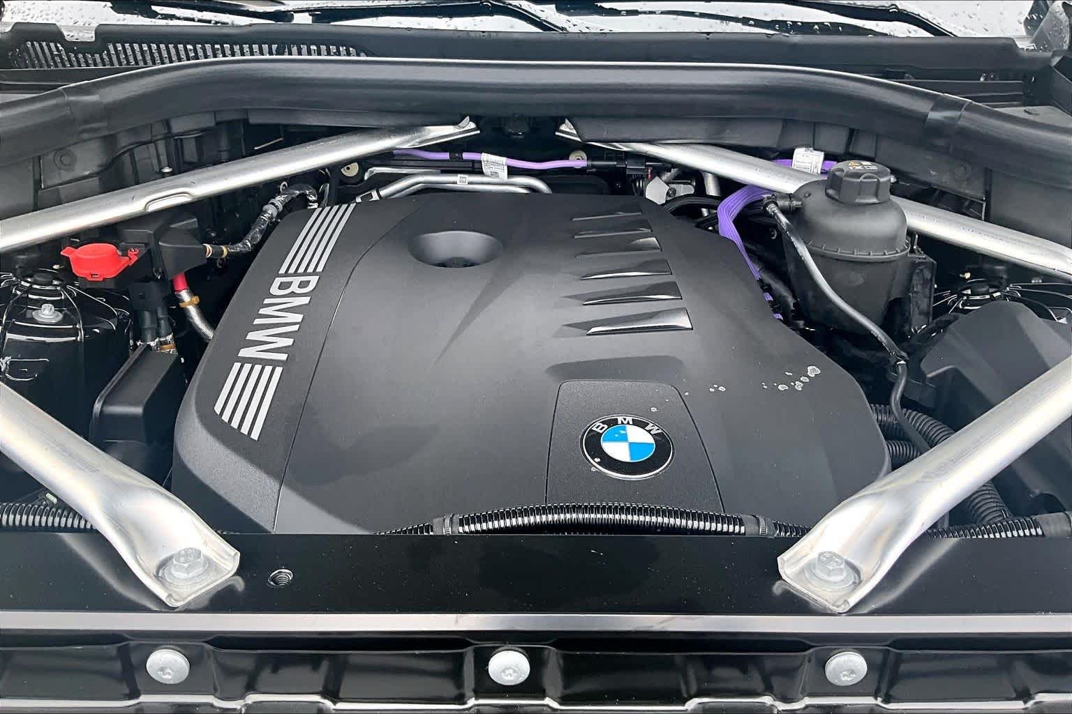 Used 2026 Black Sapphire Metallic BMW xDrive40i image 45