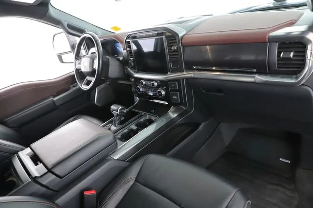 Used 2023 White Ford Lariat image 32