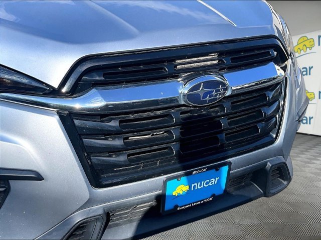 Used 2023 Ice Silver Metallic Subaru Limited image 30