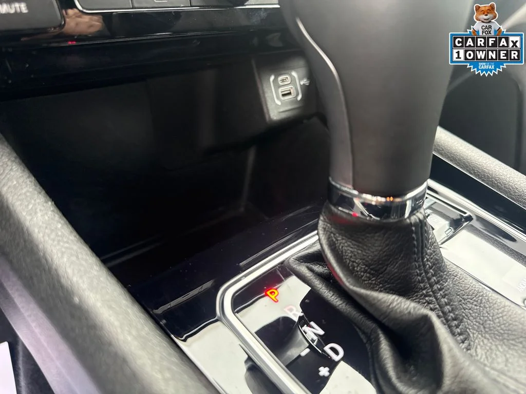 Used 2023 Black Jeep Limited image 23