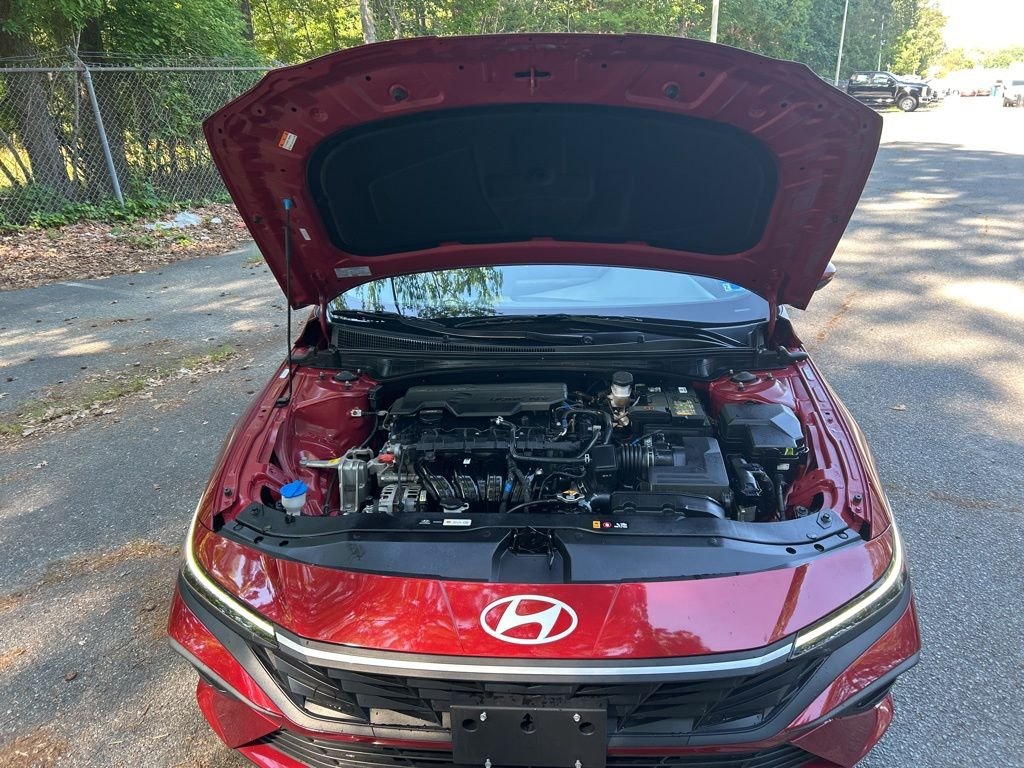 Used 2024 Red Hyundai SEL image 12