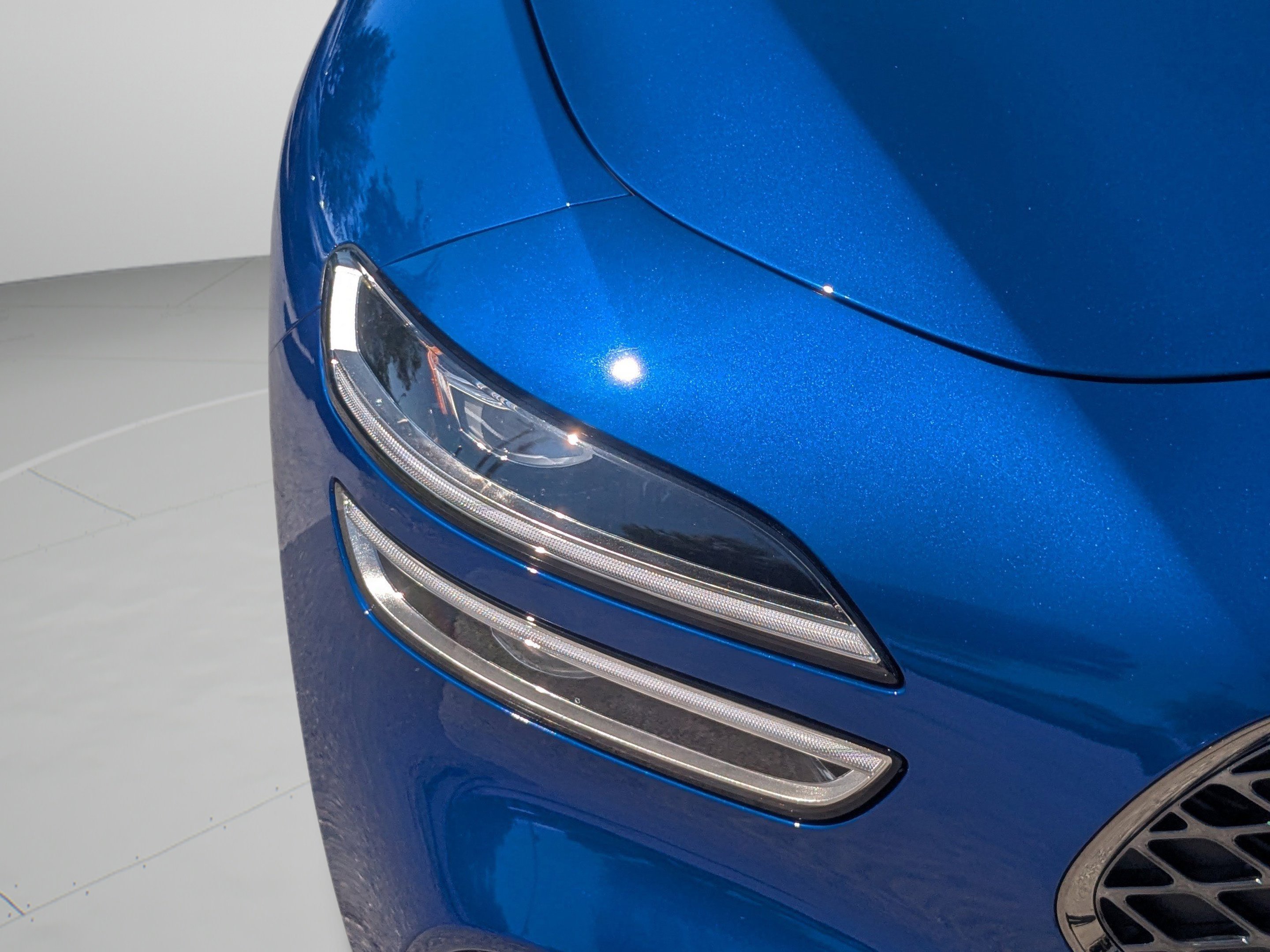 New 2026 Kawah Blue Genesis 3.3T Sport Prestige image 9