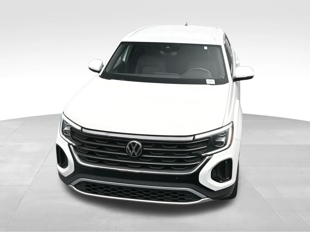 2025 Volkswagen Atlas Cross Sport SE w/Tech - Photo 32