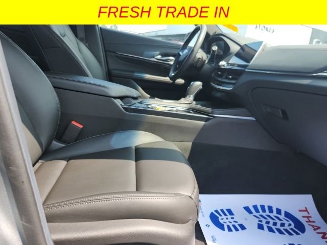 Used 2023 Silver Cadillac Luxury image 22