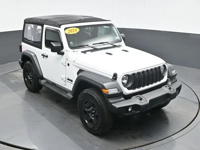 Used 2024 White Jeep Sport image 14