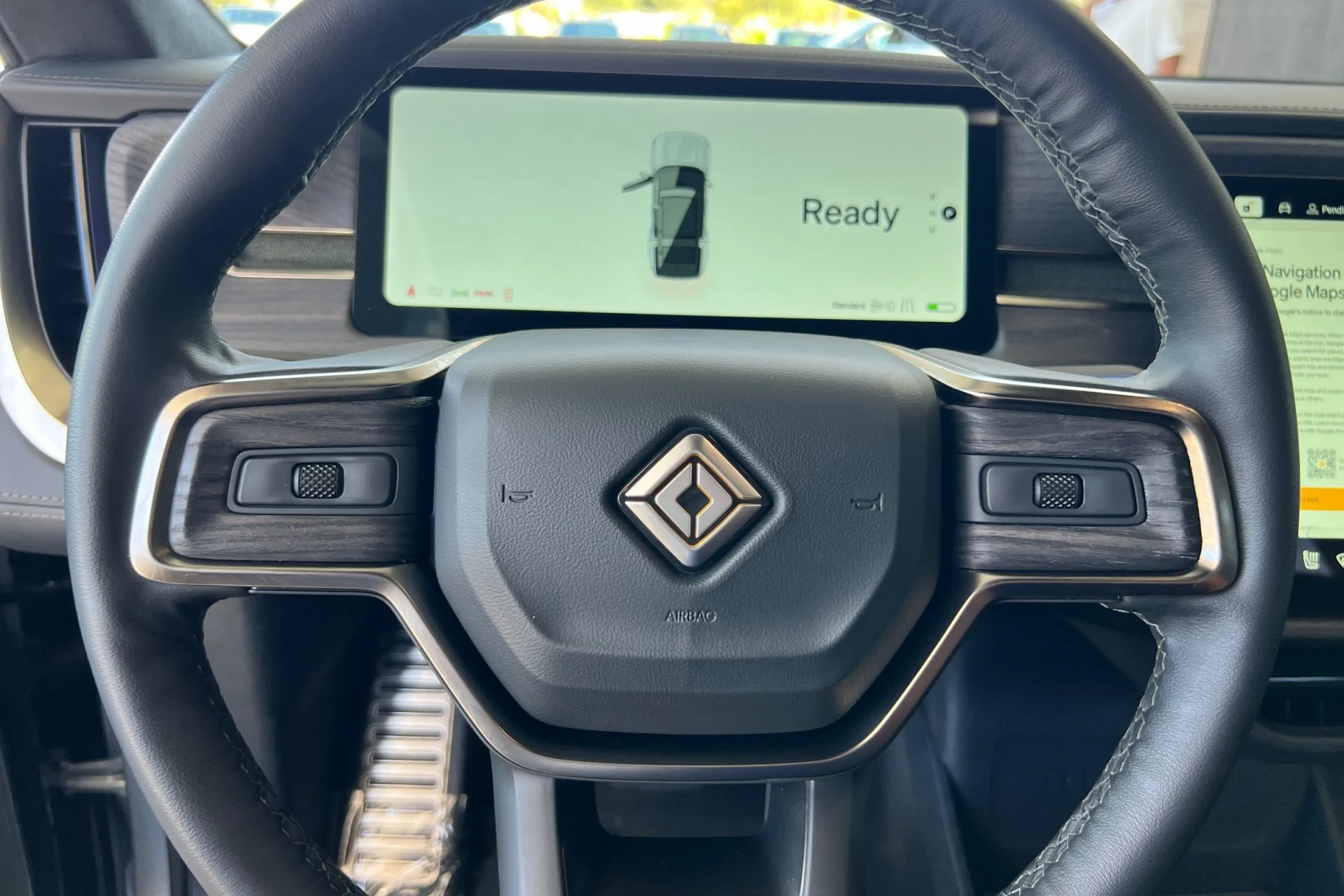Used 2023 LA Silver Rivian Adventure image 26