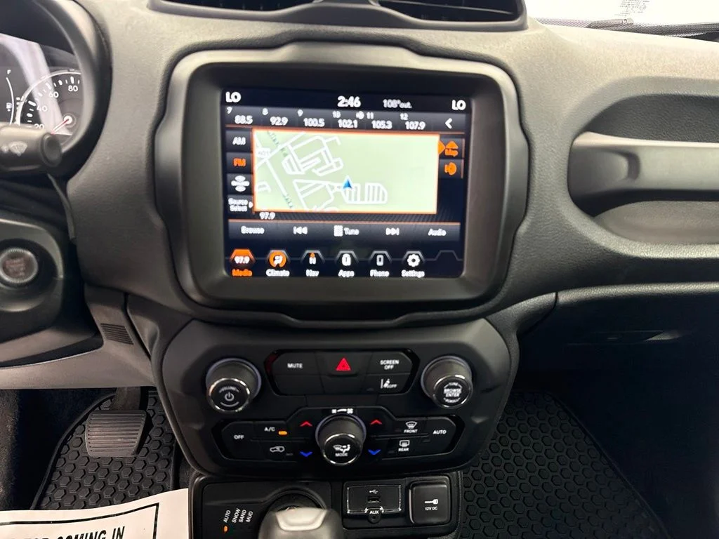 Used 2023 Black Jeep Latitude image 21