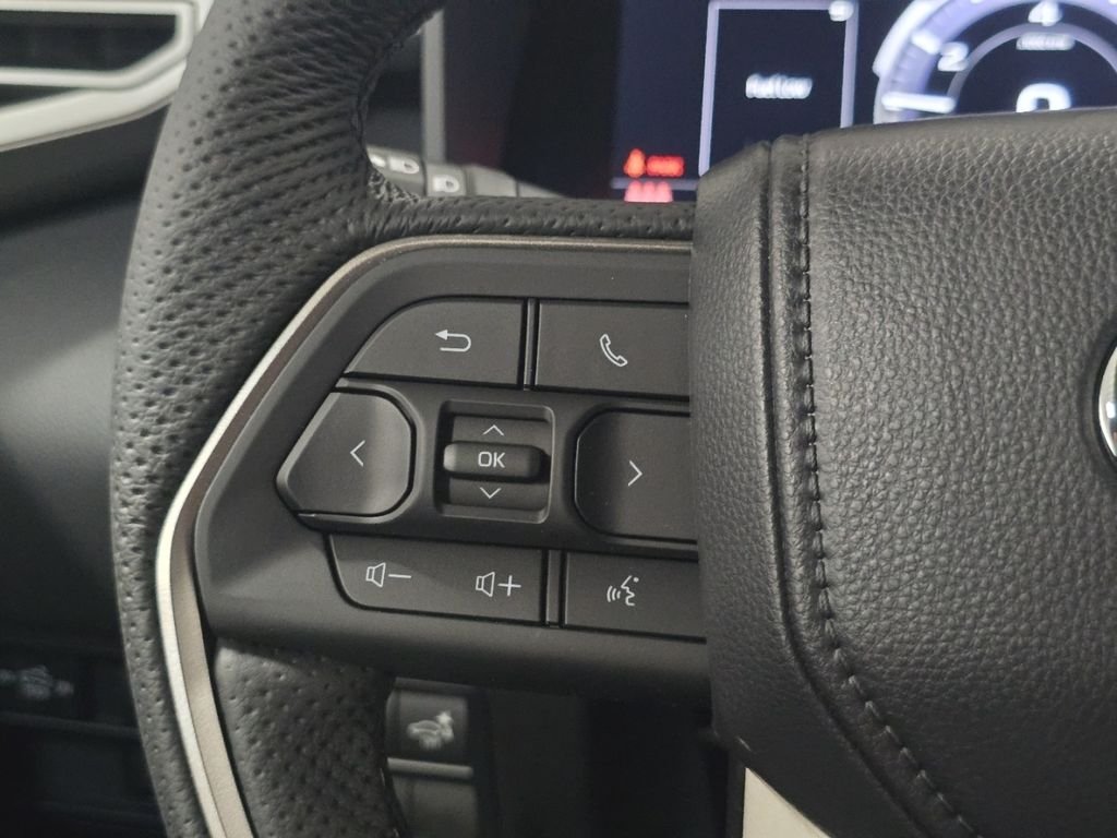 2026 Toyota Tundra Limited - Photo 32