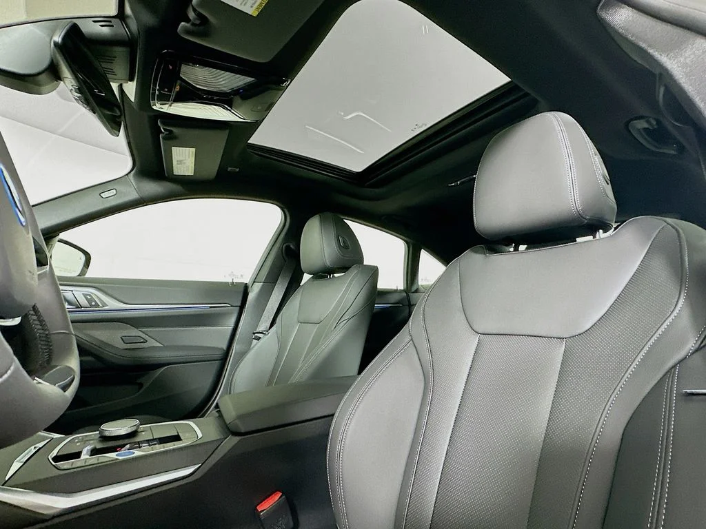 New 2026 Gray Metallic BMW xDrive40 image 17