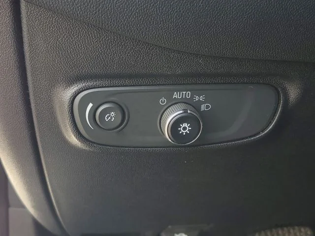 Used 2018 Beige Chevrolet LT image 18