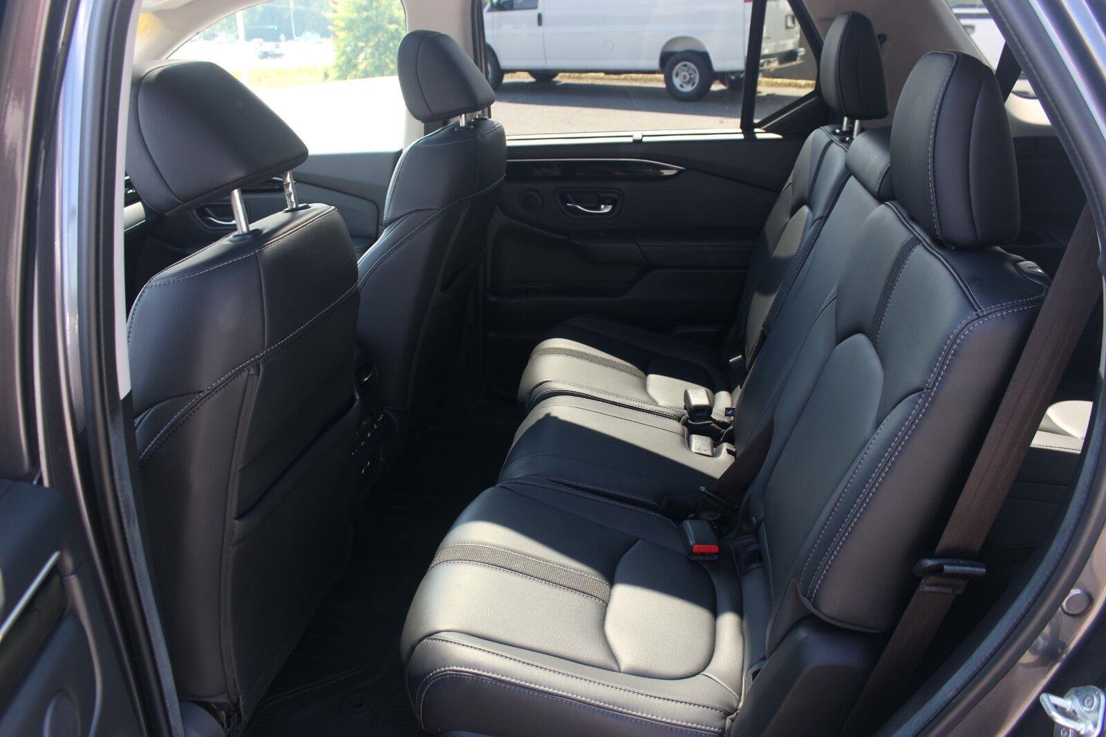 Used 2024 Gray Honda Touring image 37