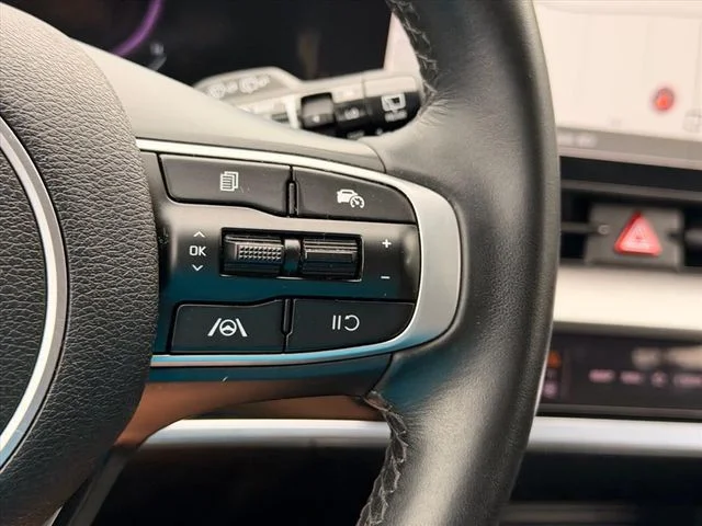 Used 2024 Blue Kia EX image 19