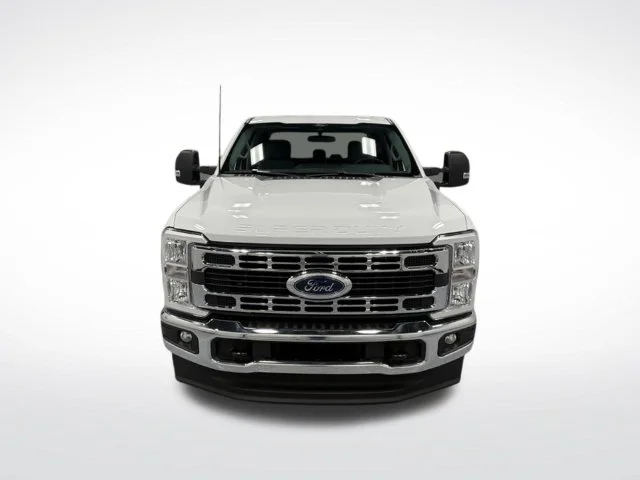 Used 2026 White Ford XLT image 3