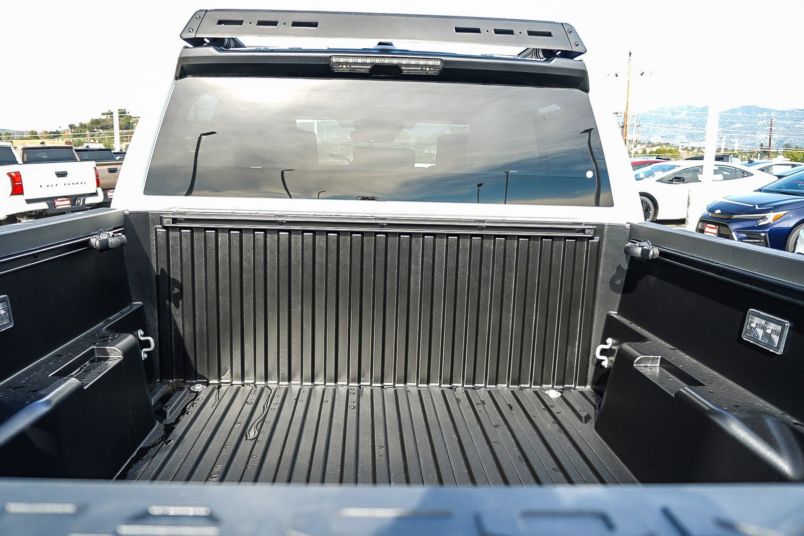 2026 Toyota Tacoma SR5 - Photo 12