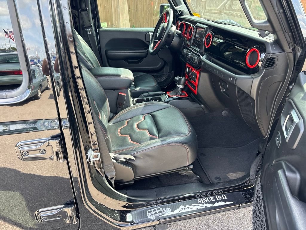 Certified Used 2022 Black Jeep Unlimited Sport S image 12
