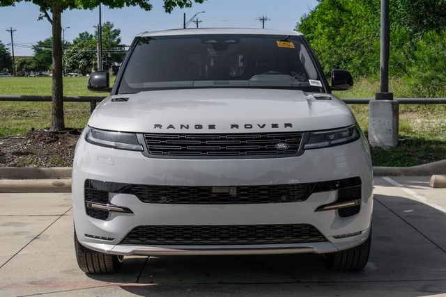 New 2026  Land Rover Dynamic SE image 6
