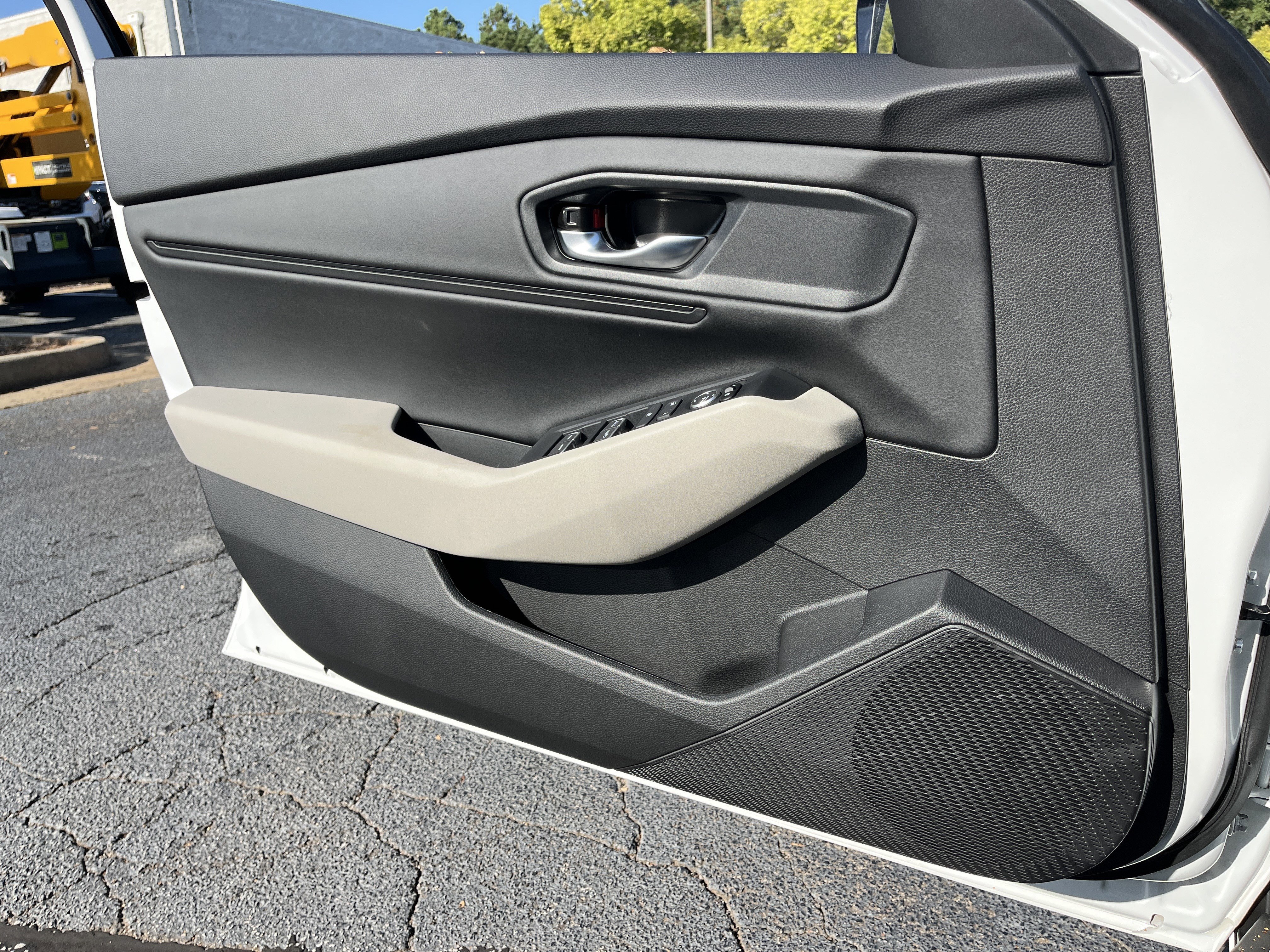 2025 Honda Accord SE - Photo 14