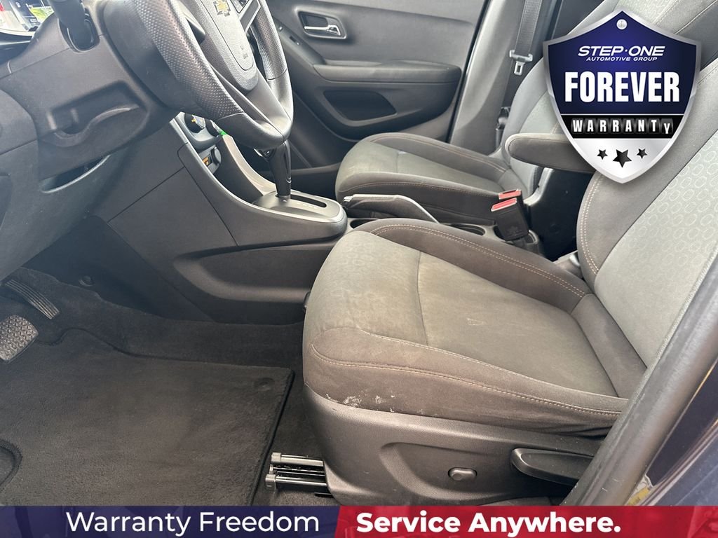 Used 2018 Blue Chevrolet LS image 14