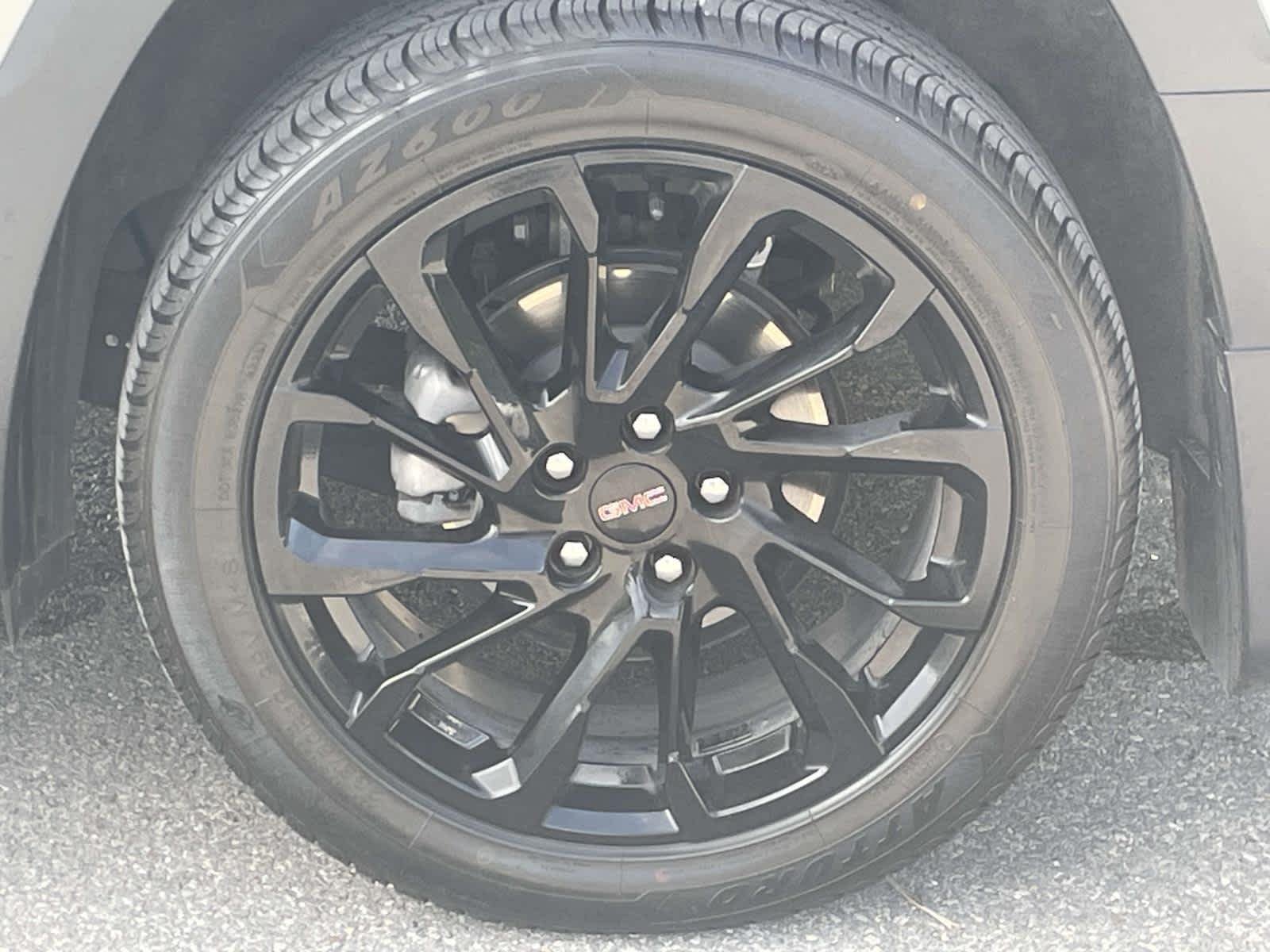 Used 2024 Sterling Metallic GMC SLE image 21