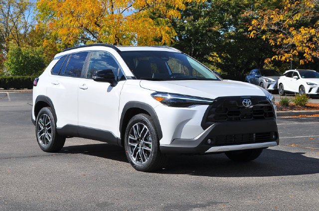 2026 Toyota Corolla Cross XLE