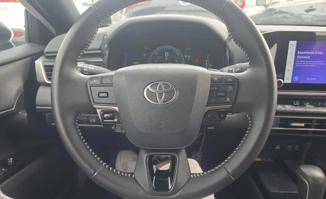 Used 2025 White Toyota SE image 4