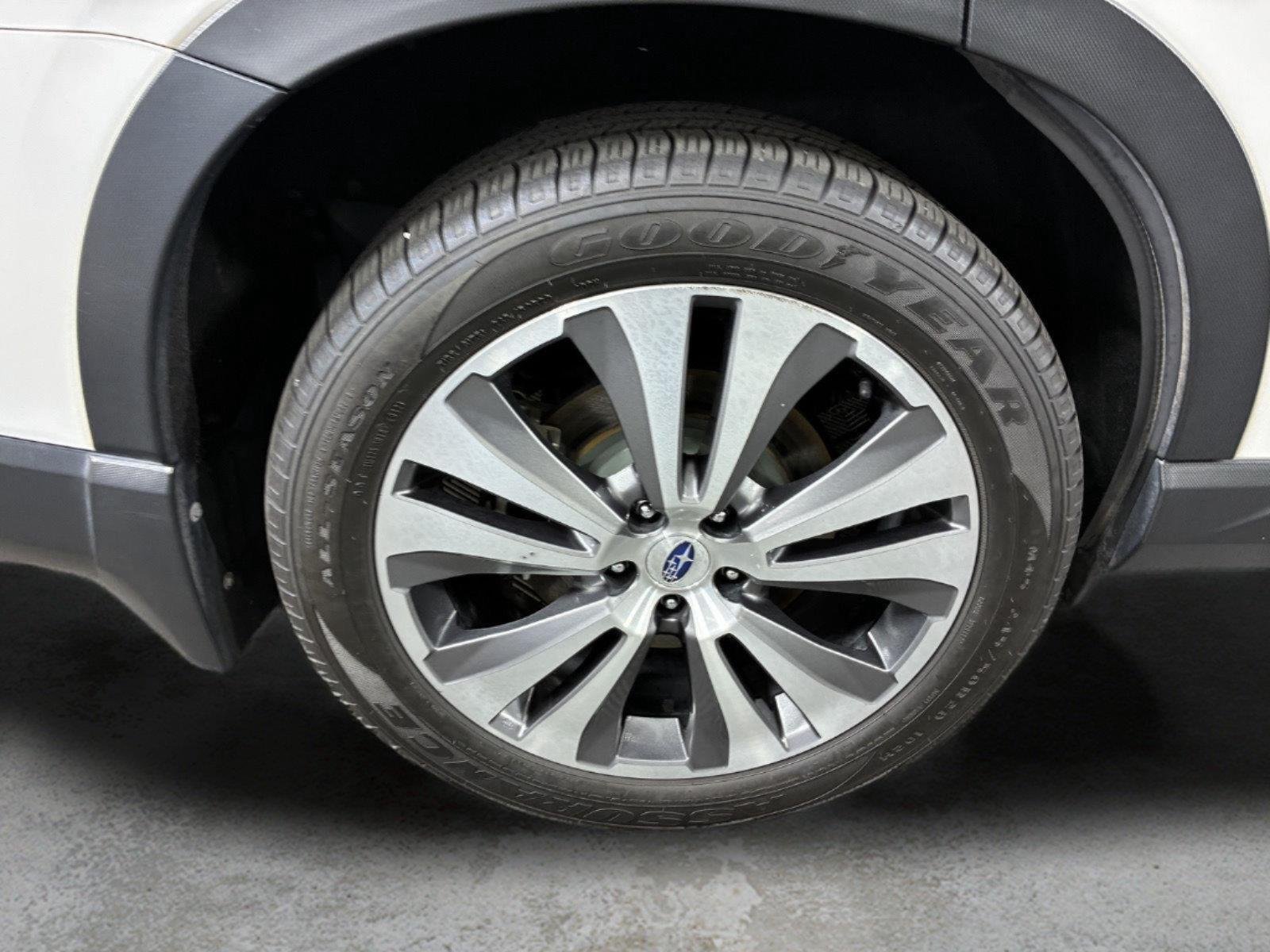 Used 2022 Crystal White Pearl Subaru Touring image 15