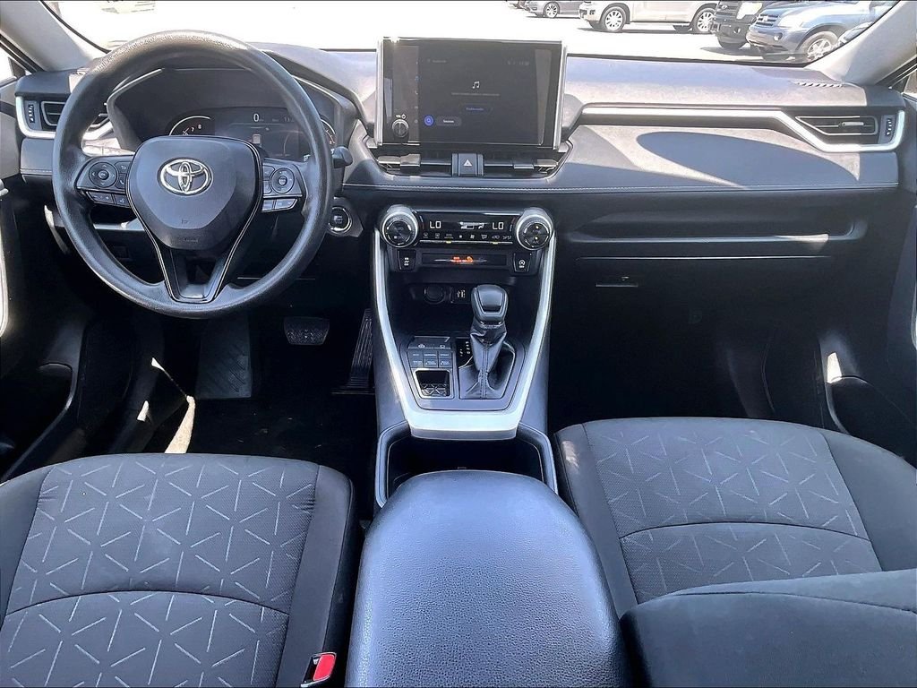 Used 2025 Silver Sky Metallic Toyota XLE image 21