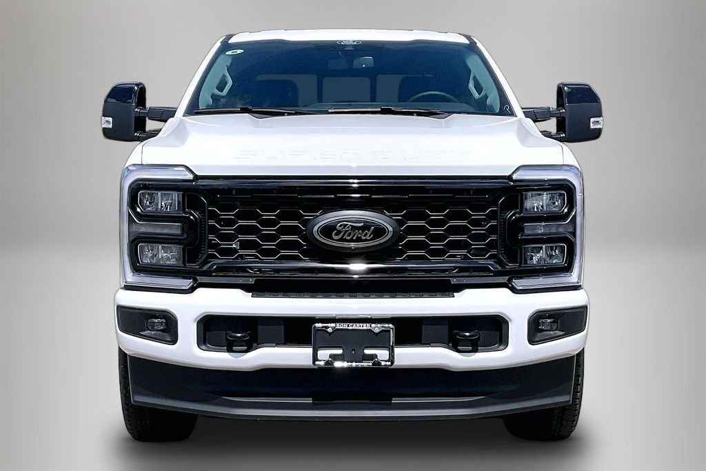 New 2026 Ford Super Duty F-250 Lariat 4D Crew Cab