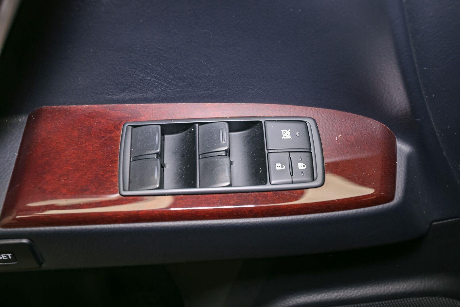 Used 2019 Black Onyx Lexus GX 460 Premium image 40