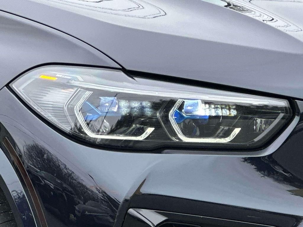 Used 2022 Black BMW  image 9
