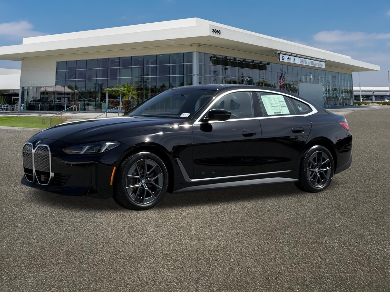 New 2026 Jet Black BMW eDrive40 image 5