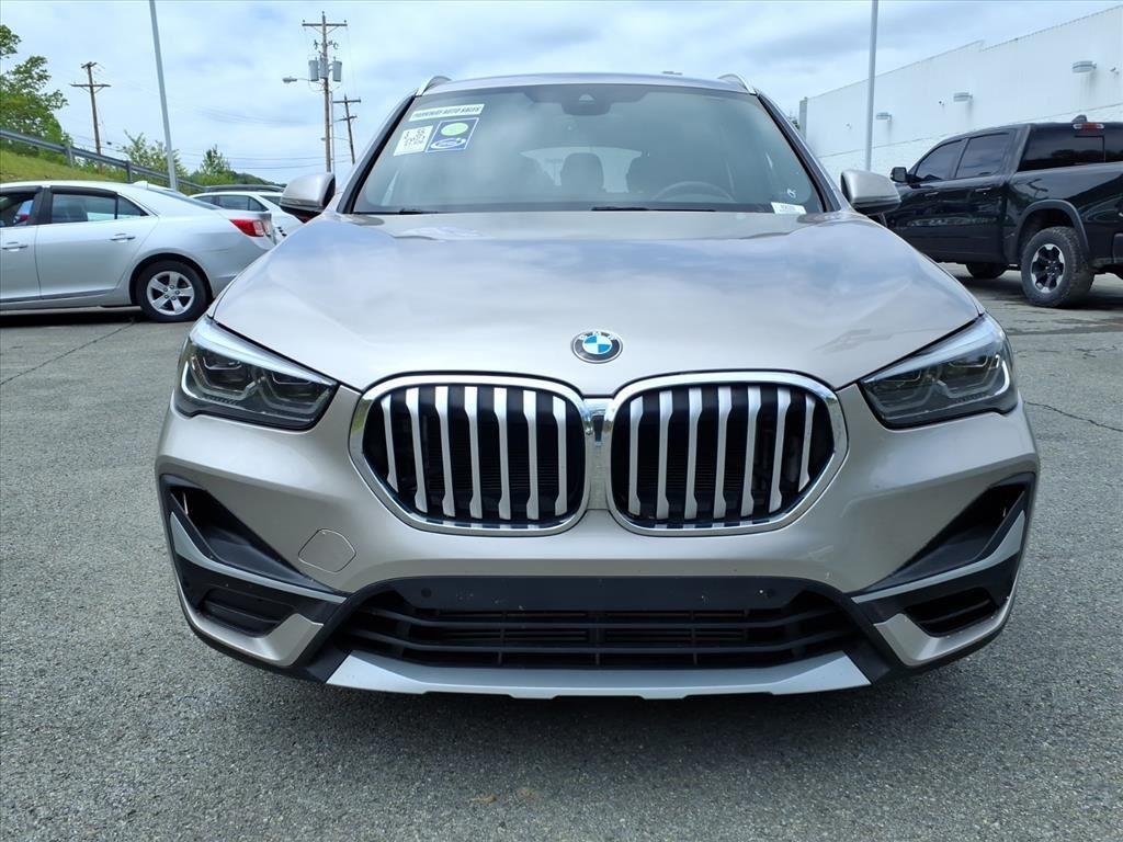 Used 2021 Cashmere Silver Metallic BMW xDrive28i image 9