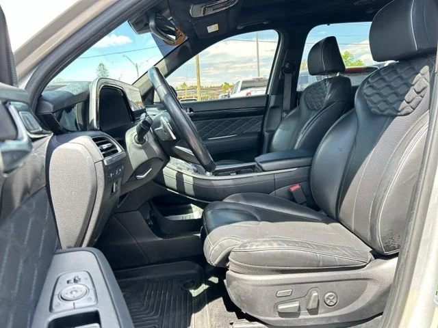 Used 2021 Silver Hyundai Calligraphy image 32