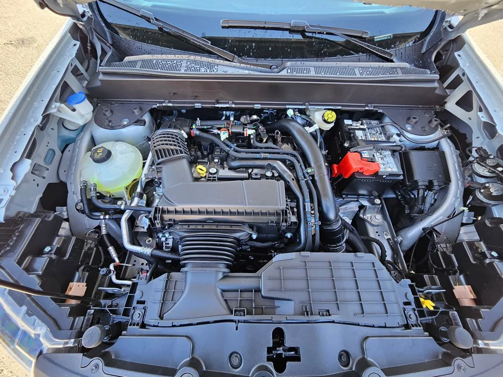 New 2026 Space White Metallic Ford Tremor® image 31