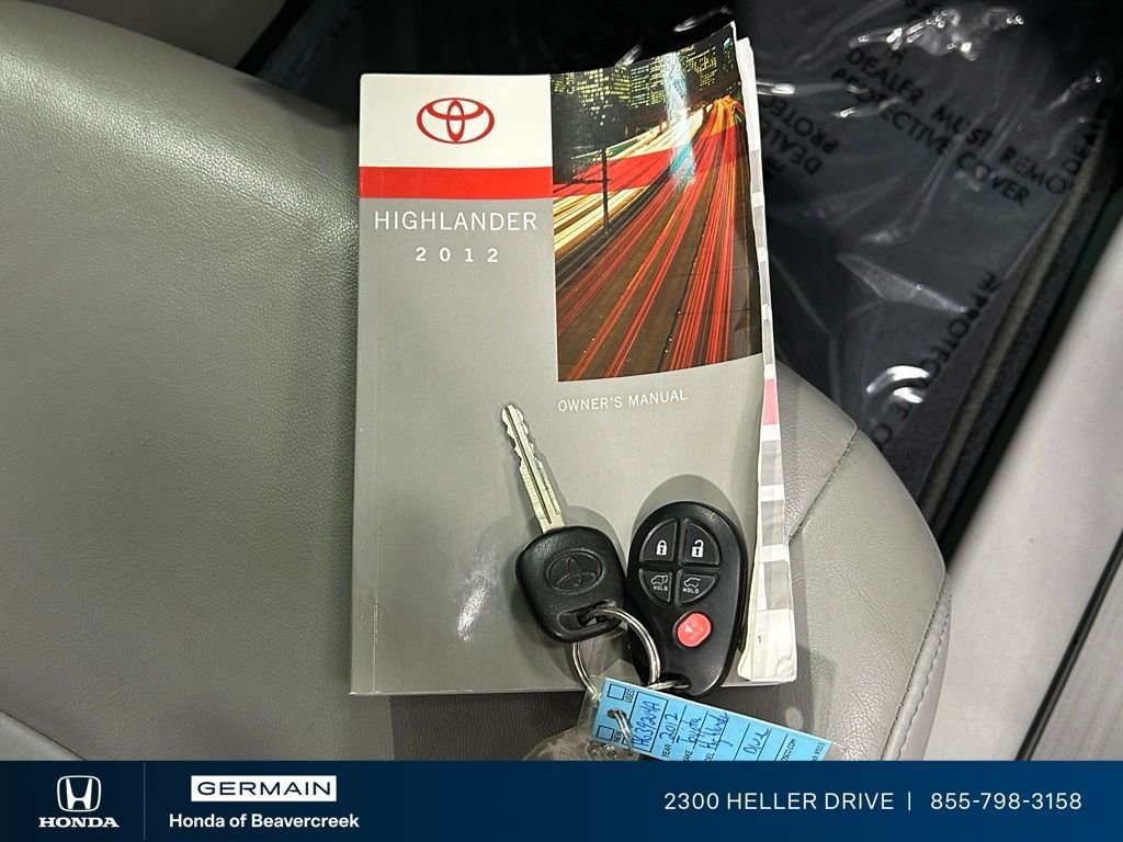 Used 2012 Shoreline Mist Toyota SE image 32