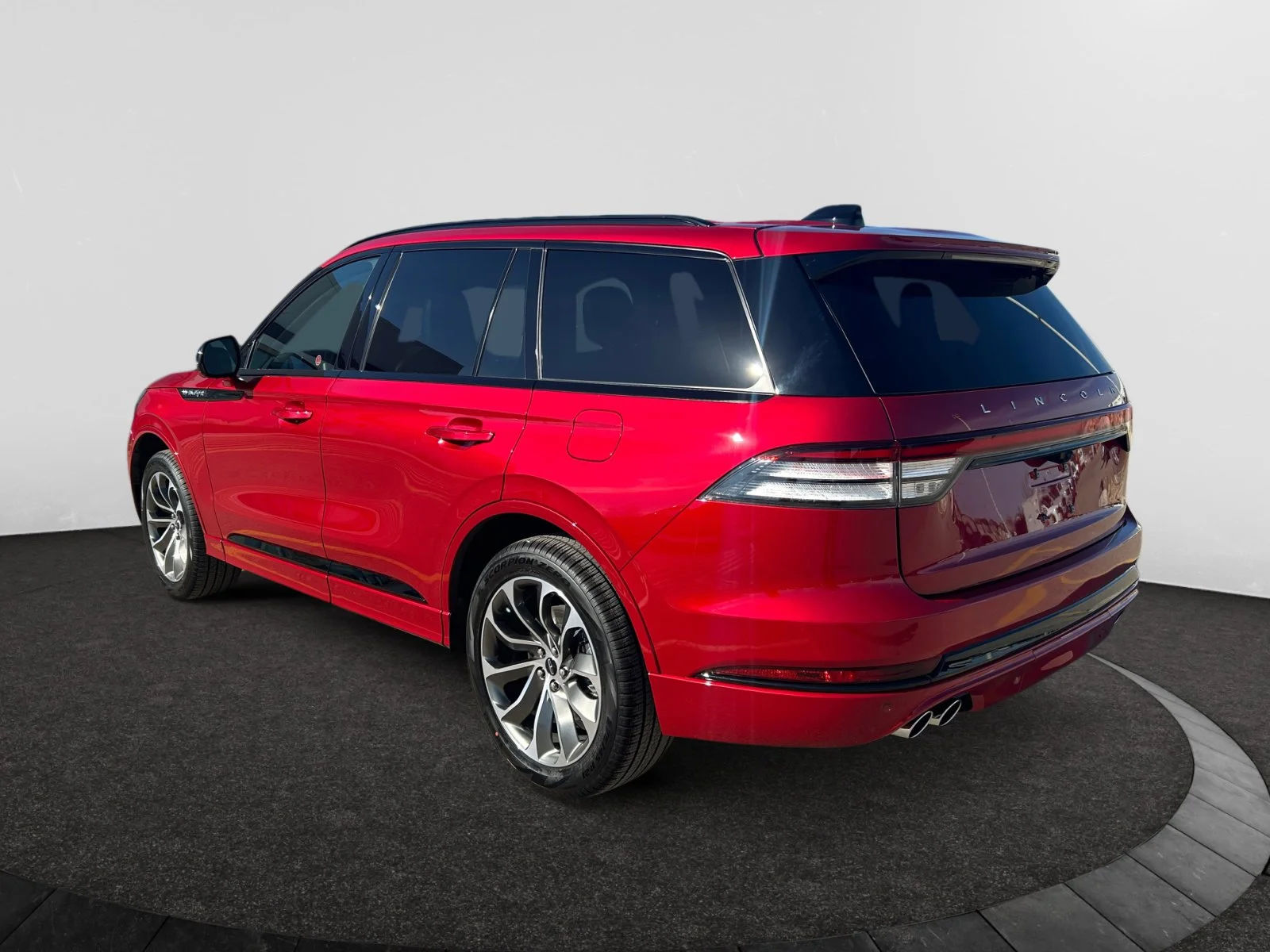 New 2026 Red Carpet Tinted Clearcoat Lincoln Premiere image 3