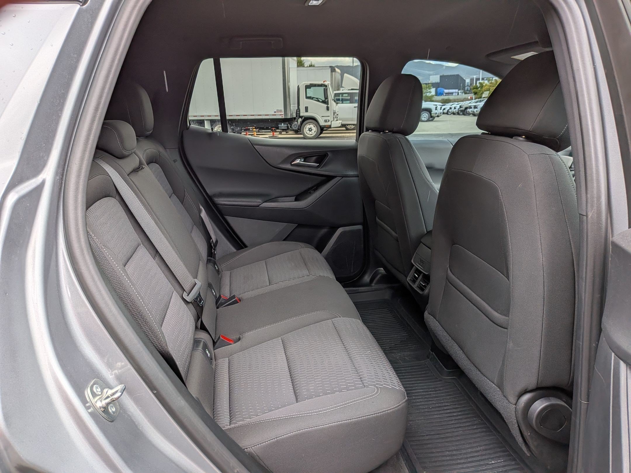 2025 Chevrolet Equinox LT - Photo 28
