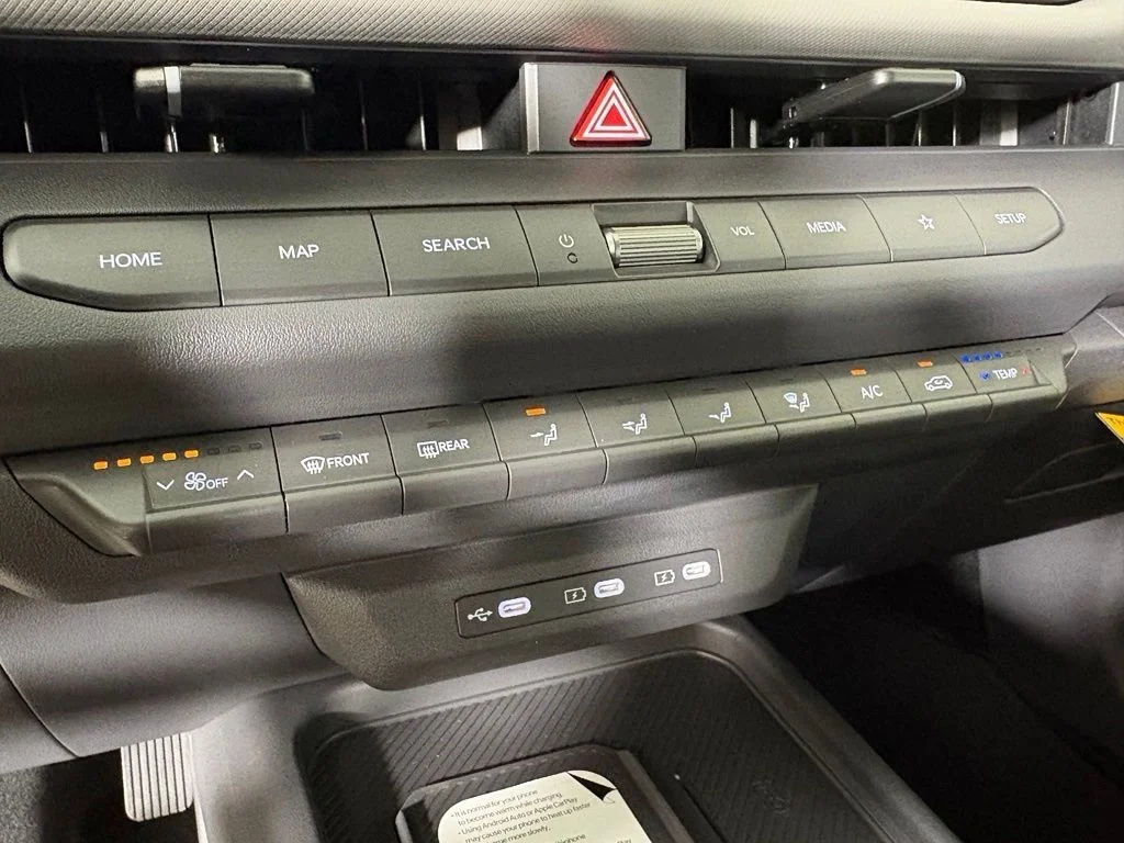 New 2027 Pale Gray Kia S image 33
