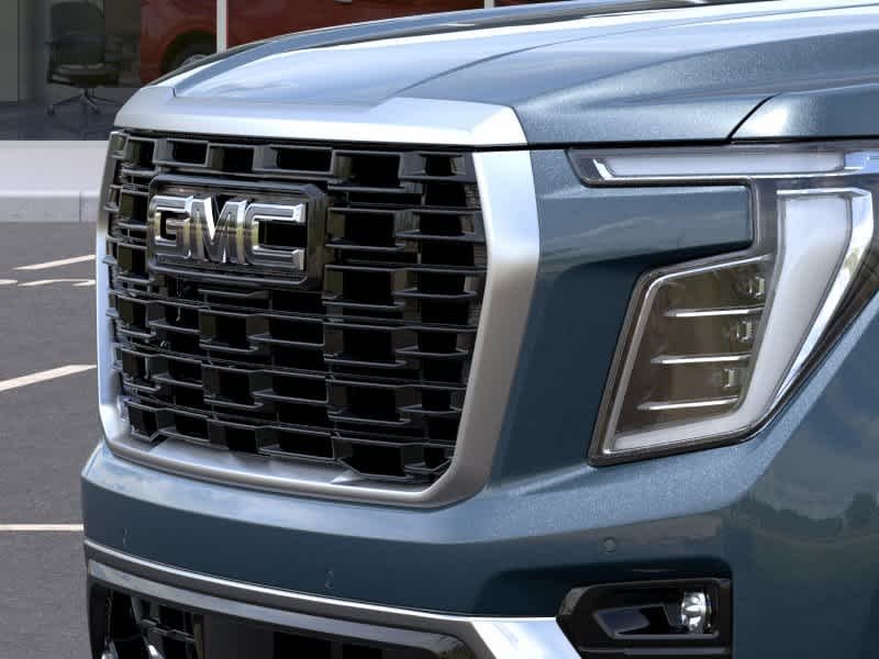 2026 GMC Yukon Denali - Photo 13