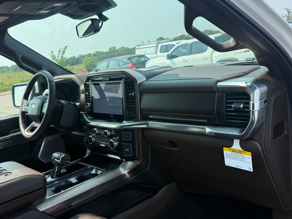 New 2026 Star White Metallic Tri-Coat Ford King Ranch® image 18
