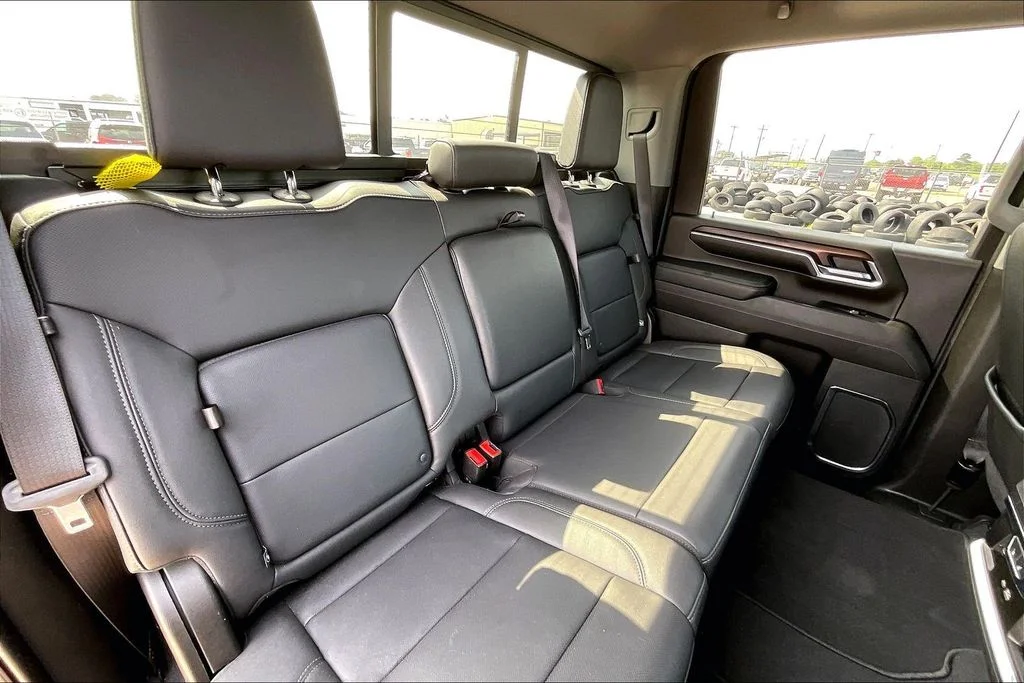 Used 2024 Black GMC SLT image 22