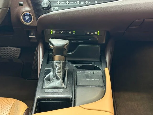 Used 2019 Red Lexus 300h image 15